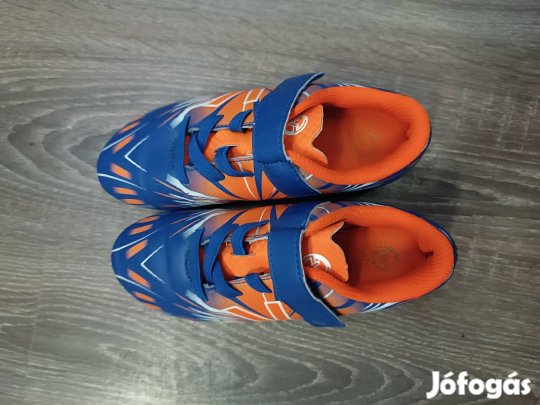 Victory 31-es focis cipő, stoplis cipő. Vty
