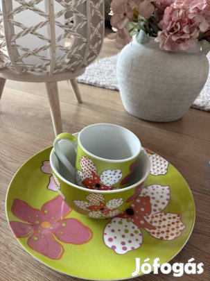 Vidám , tavaszi Butlers reggeliző szett