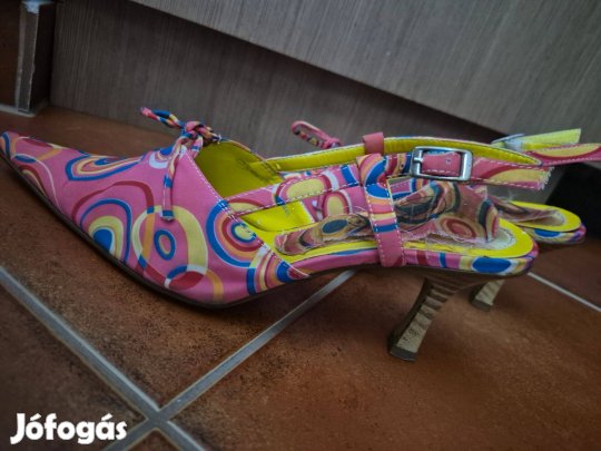 Vidám nyári szandál