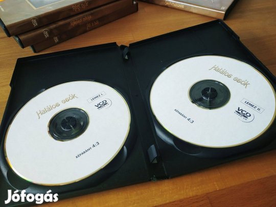 Video CD - Halálos csók (magyar játékfilm, 91 perc, 1942, 2 VCD)