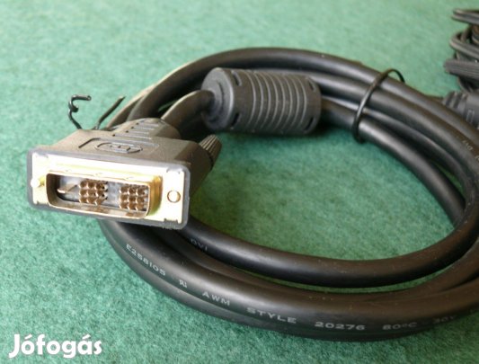 Video, audio, számítógép kábelek eladók!