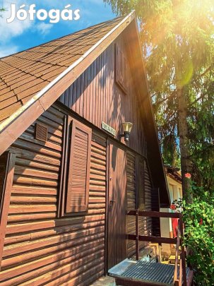 Víkend ház a Keleti-főcsatorna partján 