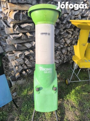 Viking GE250 ágdaráló ágaprító komposztaprító