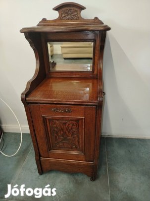 Viktoriánus Diófa szekrény