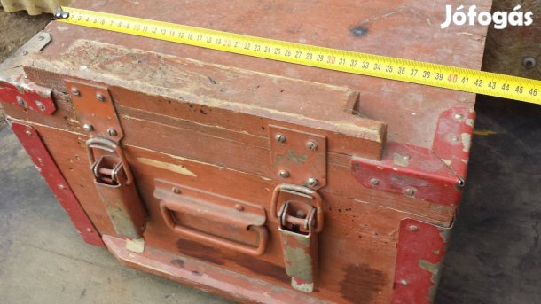 Világháborús katonai orosz szovjet faláda fa tároló láda honvédségi