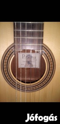 Világhírű Paterna mechanikás műhely gitár 
