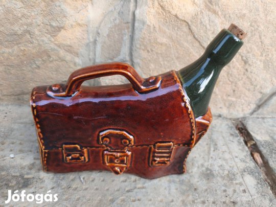 Világhy Árpád kerámia italtartó