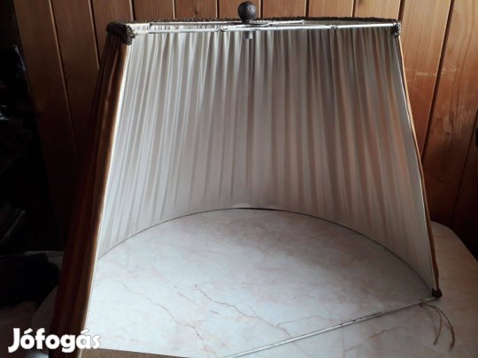 Világítás, fél lámpaernyő