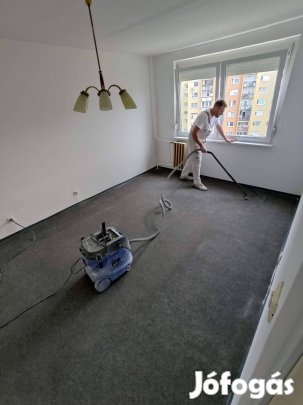 Világos, 3 külön nyíló szobás lakás eladó azonnal költözhető Havan