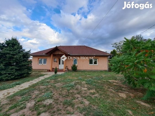 Világos, tágas otthon Siklóson modern kényelem és vidéki nyugalom