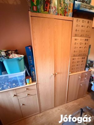 Világos bükk 4 részes szekrénysor 2 szekrény, 1 komód + éjjeli szekr