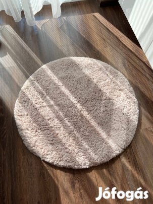 Világos rózsaszín plüss kerek szőnyeg