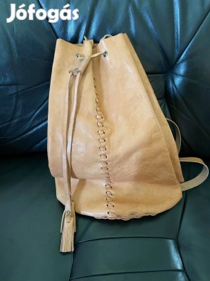 Világosbarna, valódi bőr táska