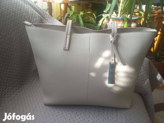 Világosbézs pakolós táska, C&A