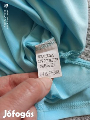 Világoskék elől ezüst fekete mintás rövid ujjú póló nagy méretű 50-es