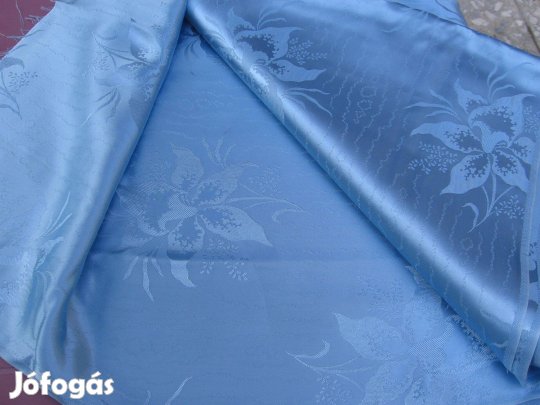 Világoskék virágmintás paplanselyem - méteráru, (I/3.)