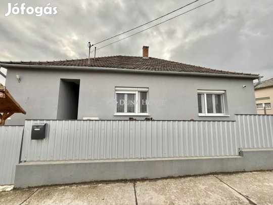 Villányi 130 nm-es ház eladó