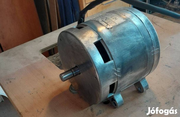 Villanymotor 220 V-os 130 W-os 1360 F/P.Tip:I.M.I