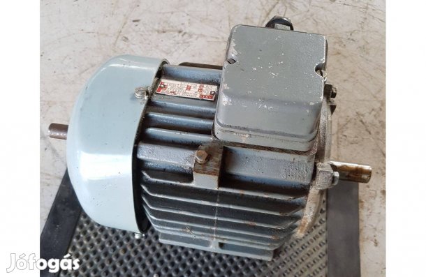 Villanymotor 380V , két hajtótengely