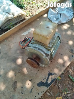 Villanymotor 380 ra kötve