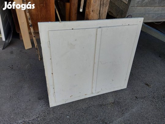 Villanyóra szekrény ajtó