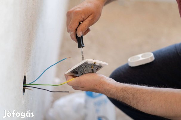 Villanyszerelő egyéni vállalkozó