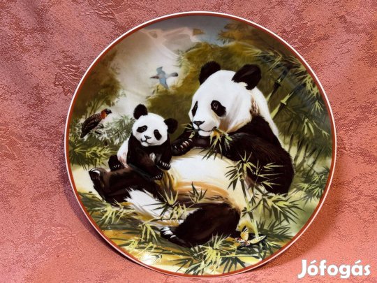 Villeroy&Boch dombormintás porcelán falitányér, panda maci