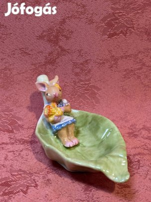 Villeroy&Boch porcelán nyúl,nyuszi figura, dísztárgy, levélen ülő nyúl