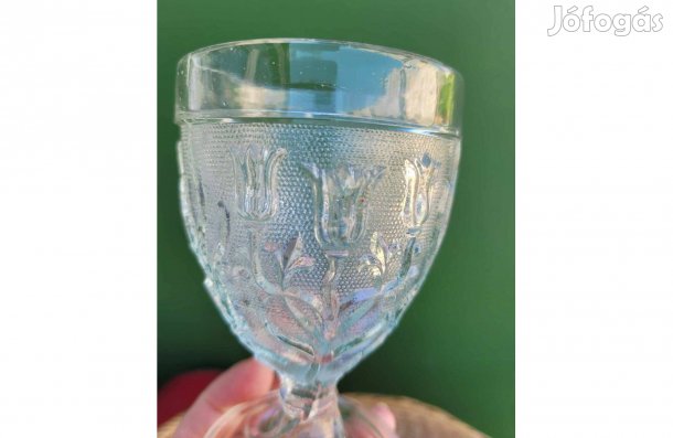 Vintage, tulipánmintás öntött üveg kehely