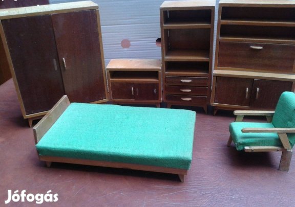 Vintage bútor baba szoba játék szekrény ágy fotel 1970