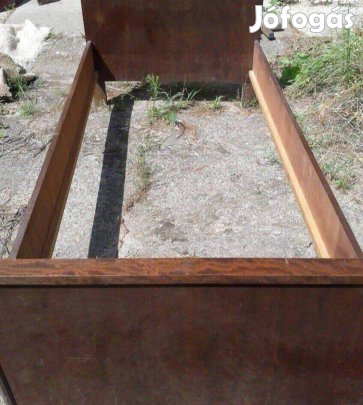 Vintage bútor fa ágy 2 db egyben