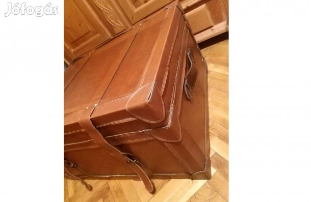 Vintage design utazóláda dekoráció