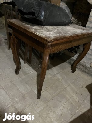 Vintage étkező asztal