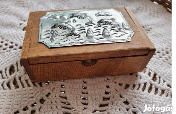 Vintage fa, fémbetétes cigi tartó doboz