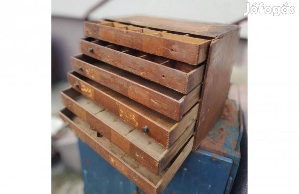 Vintage fa fiókos kis tároló