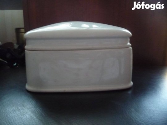 Vintage fajansz nagyméretű szappantartó tetővel