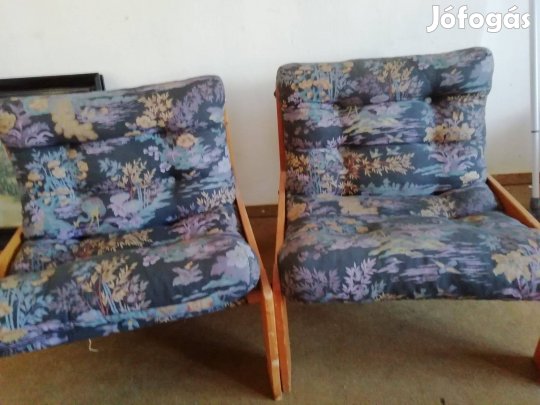 Vintage fenyőfa vázas virágmintás fotelek eladók!