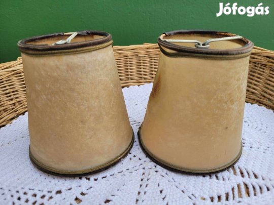 Vintage feszített bőr lámpabúrák