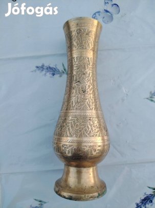 Vintage indiai sárgaréz váza