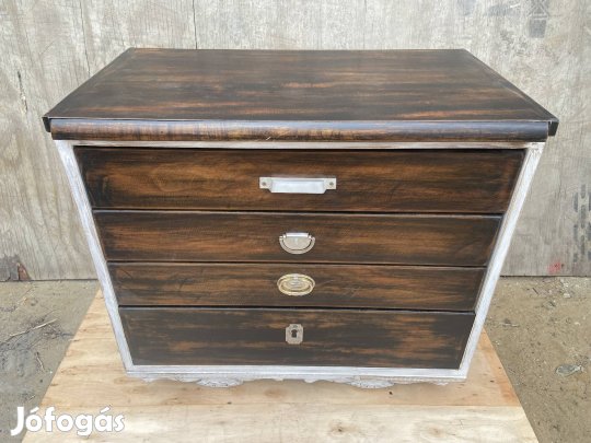 Vintage komód