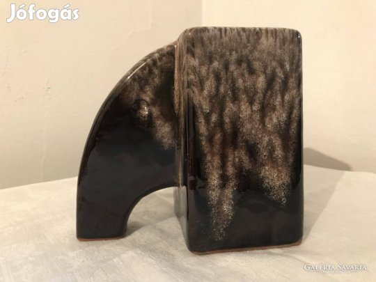 Vintage magyar terrakotta "elefánt" virágcserép, váza