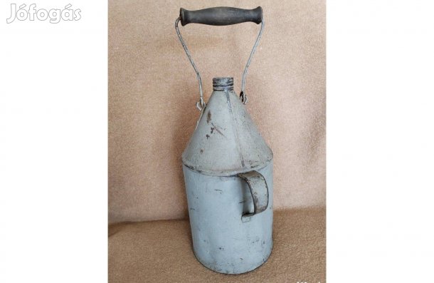 Vintage olajozó fém kanna