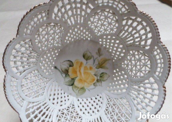 Vintage porcelán tál kínáló csipke minta