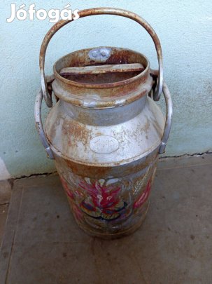 Vintage stílus antik tejeskanna