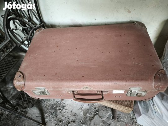 Vintage stílus régi bőrönd 