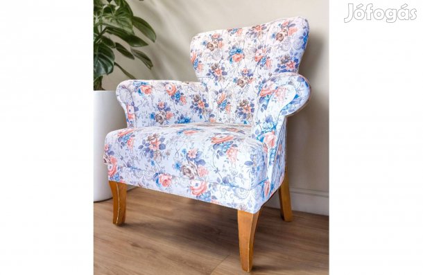 Vintage stílusú virágmintás fotel