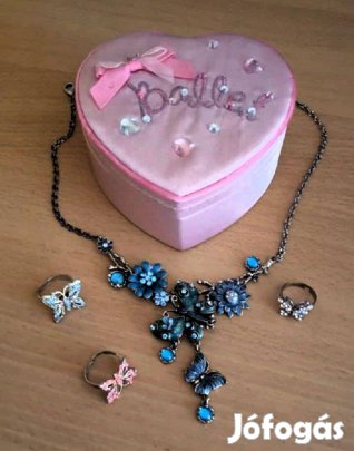 Vintázs, ékszerszett ékszerdobozzal, gyönyörű pillangós