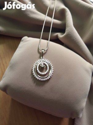 Viola ezüst színű köves xuping nyaklánc