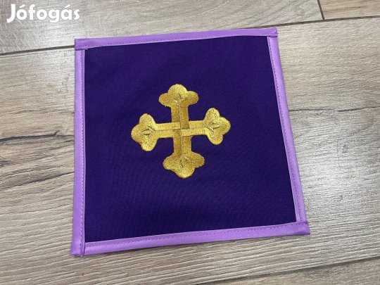 Viola lila katolikus liturgia mise palla