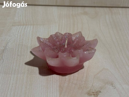 Virág alakú gyertya